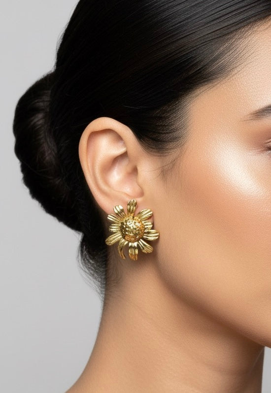 Honey Daisy Studs